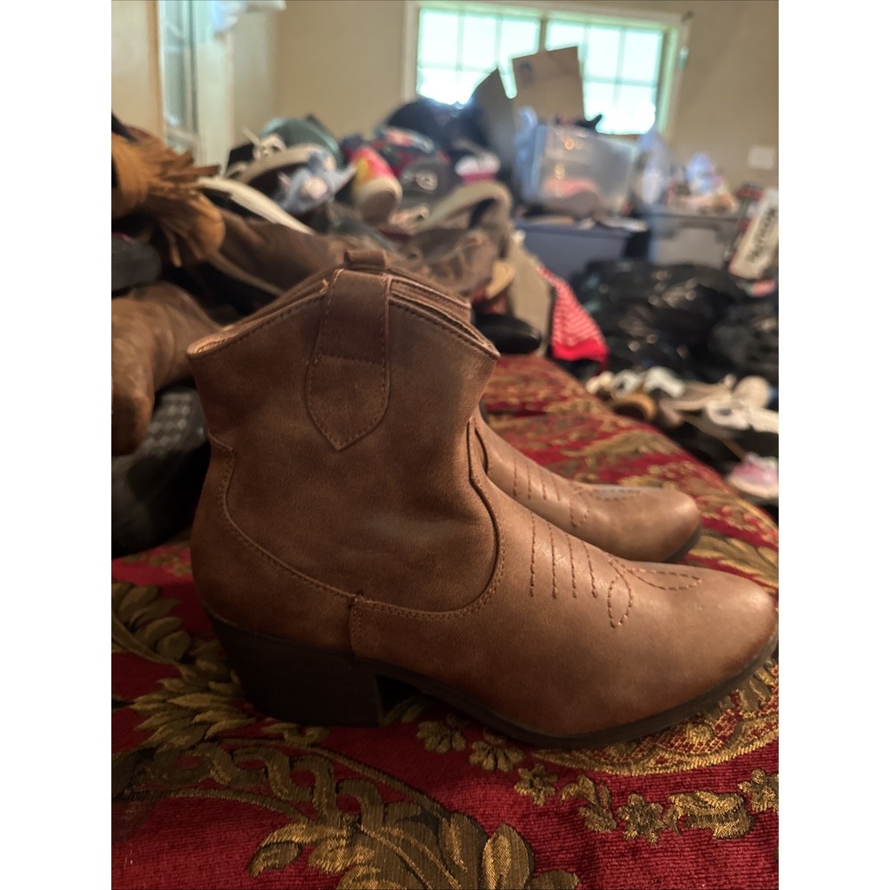 BRAND NEW TRU CRAFT WOMENS BROWN BOOTS TC-WINNIE WP00122 SIZE 8.5